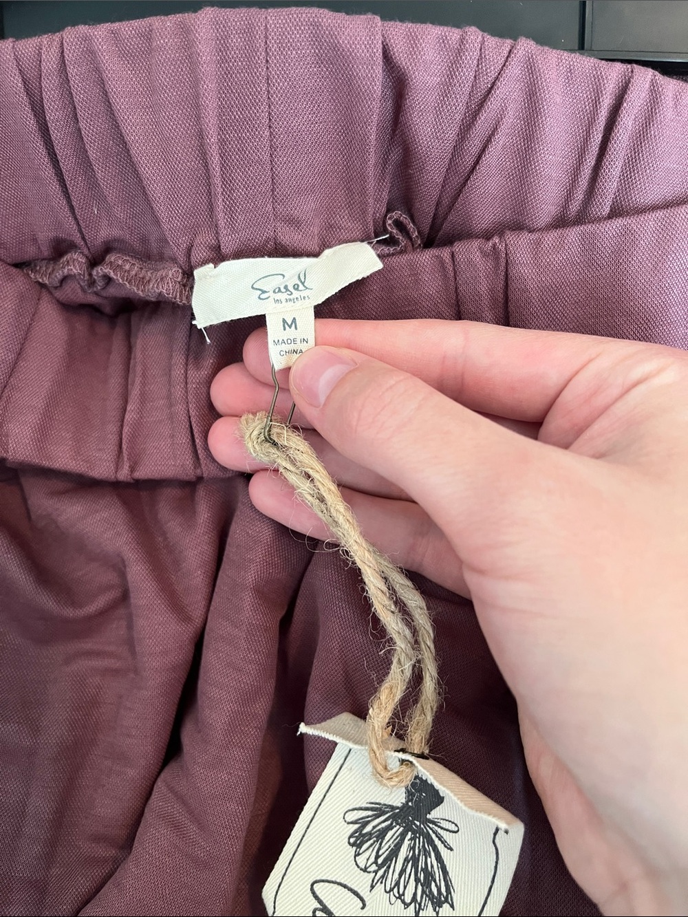 NWT Easel Faded Plum Mini Tassel Pant Size Medium - Picture 7 of 7